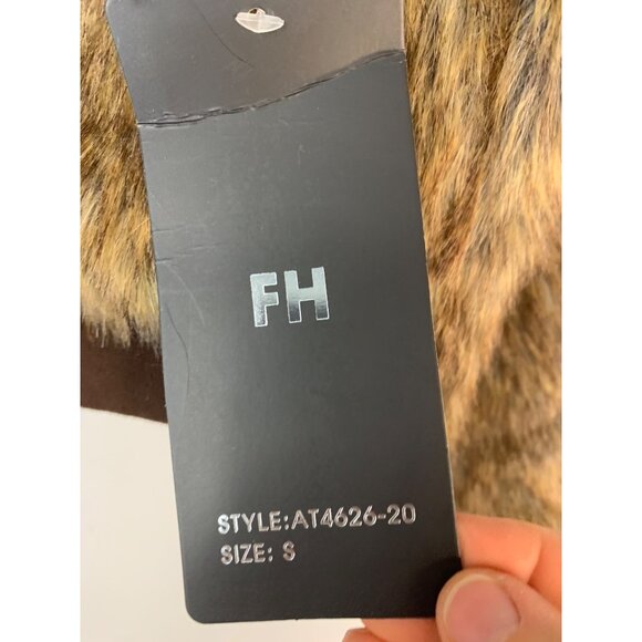 NWT Free Haven Faux Fur Crop Jacket Size S Polyester Brown RII10591 - Picture 6 of 8